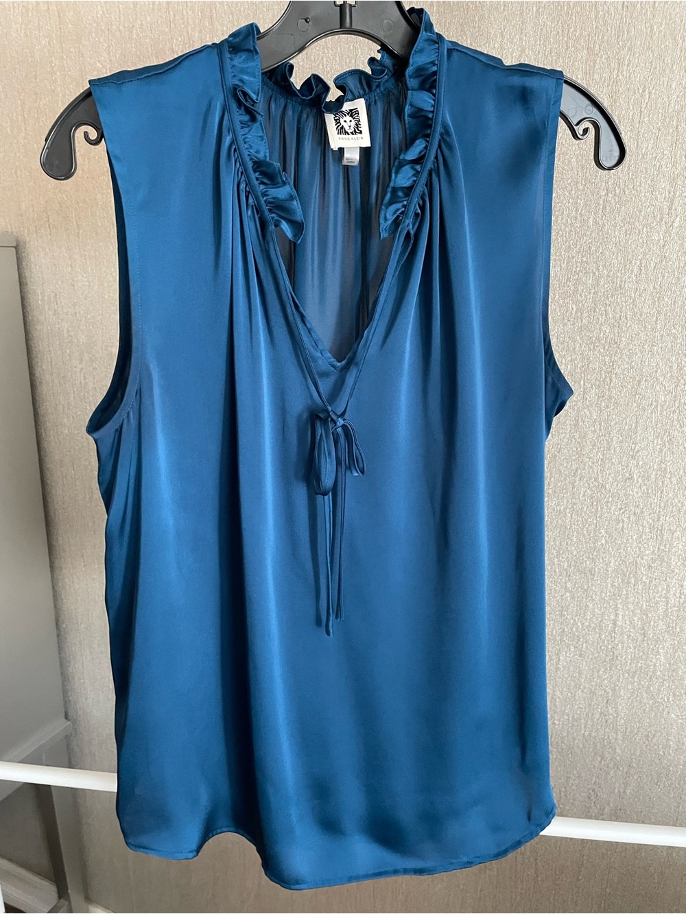 Anne Klein Teal Satin Sleeveless Blouse Ruffle Tie Split V-Neck Top | Large